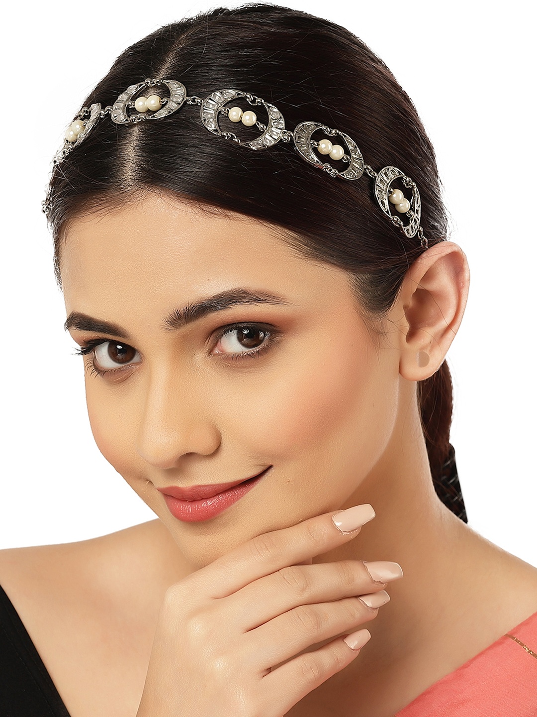 

KARATCART Women Silver-Toned & White Embellished Hairband