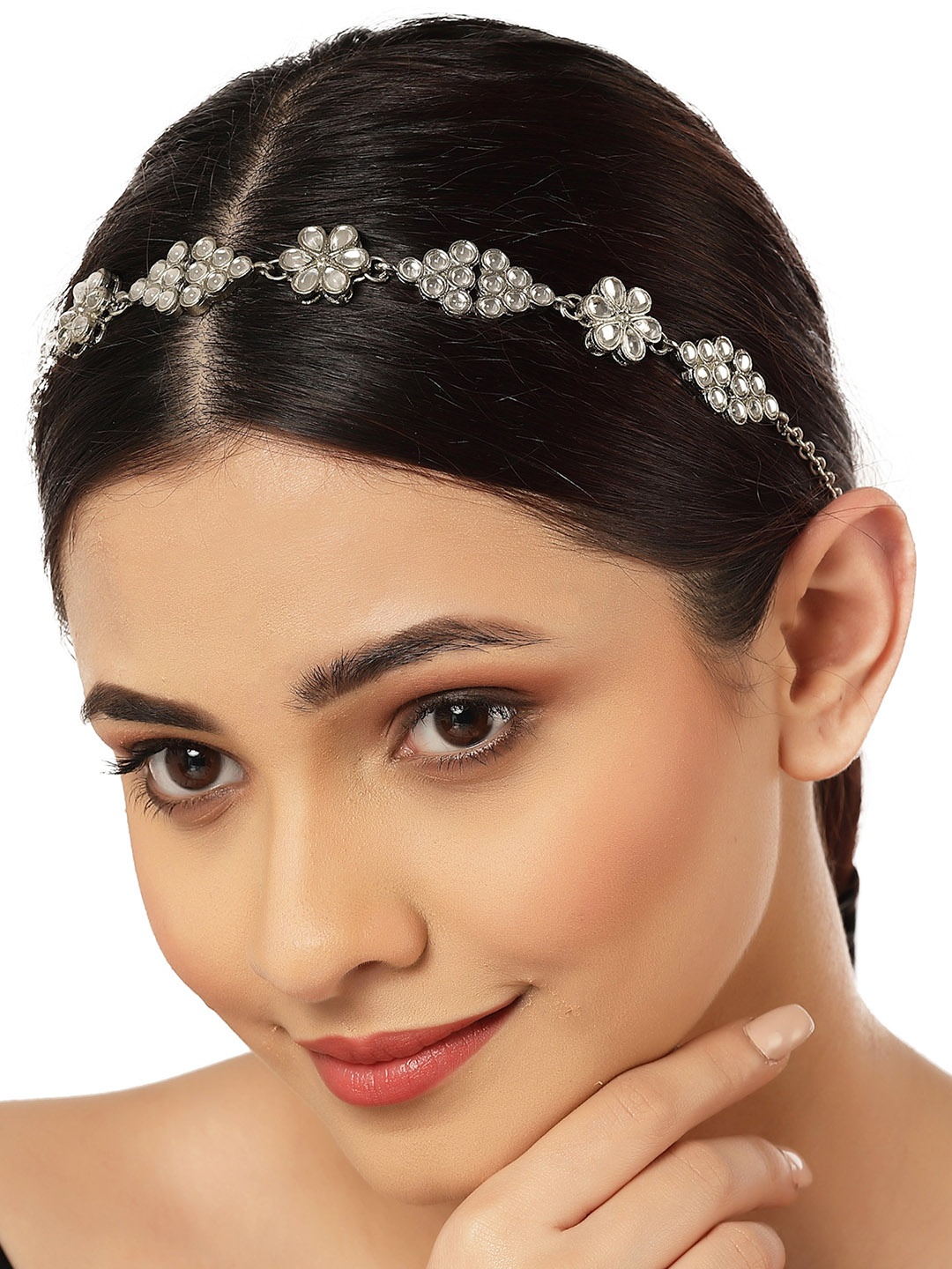 

KARATCART Women Silver-Toned & White Oxidised Kundan Embellished Hairband