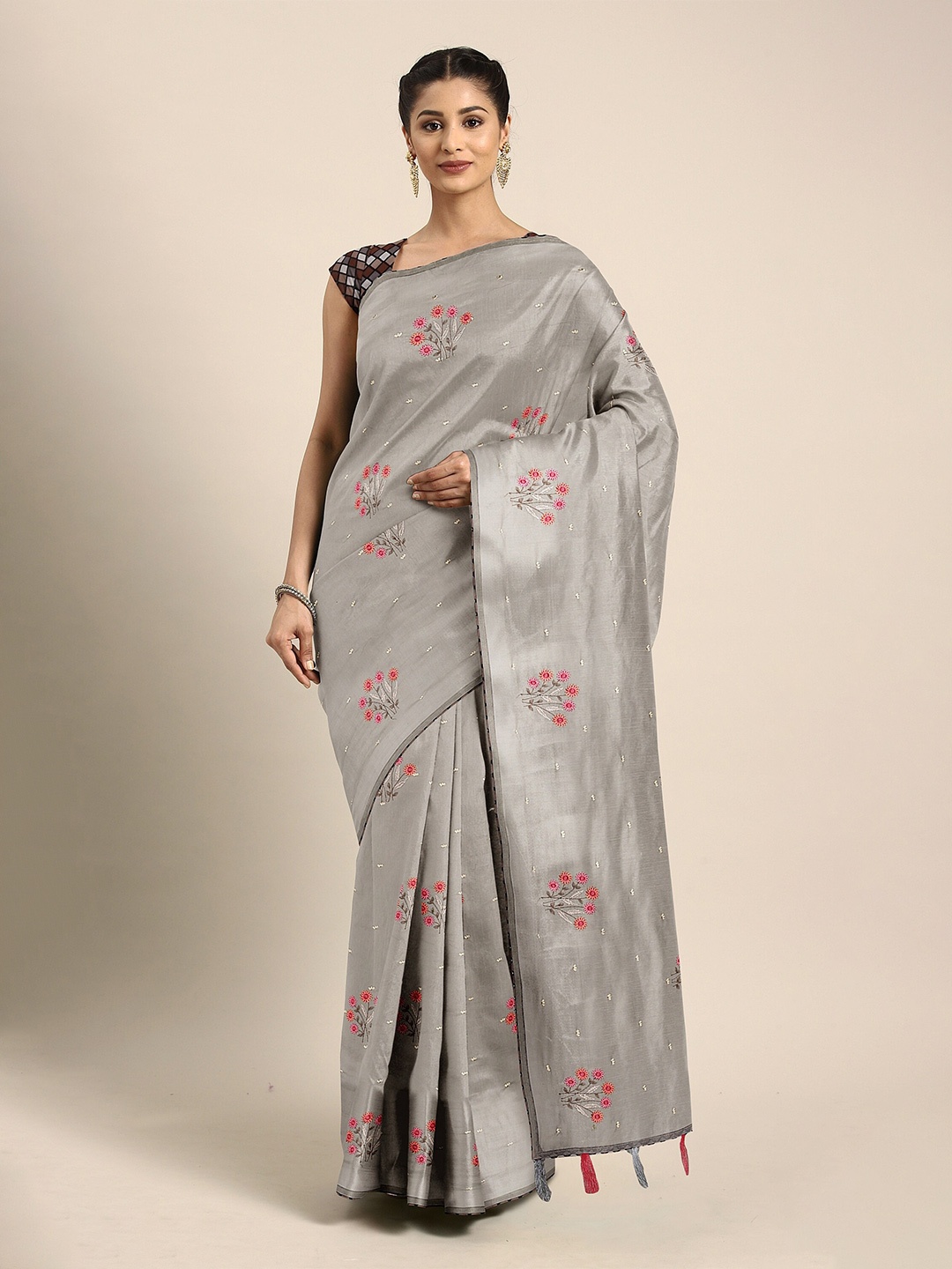 

The Chennai Silks Grey & Red Floral Embroidered Supernet Kota Saree