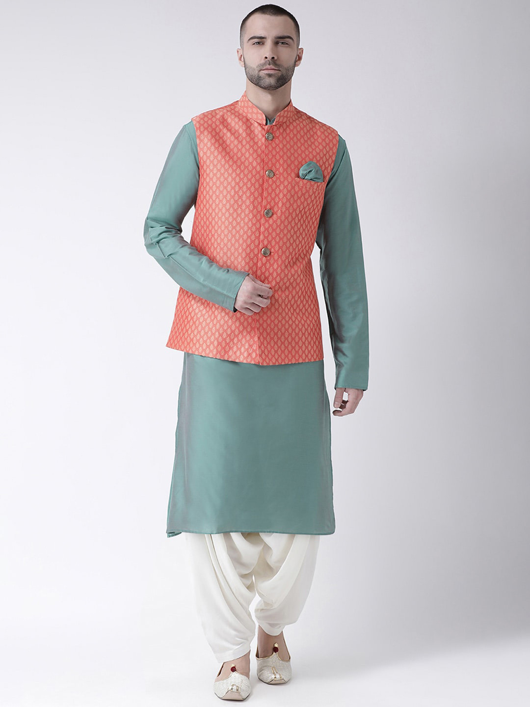 

KISAH Men Orange & Teal Ethnic Motifs Layered Kurta & Patiala With Nehru Coat