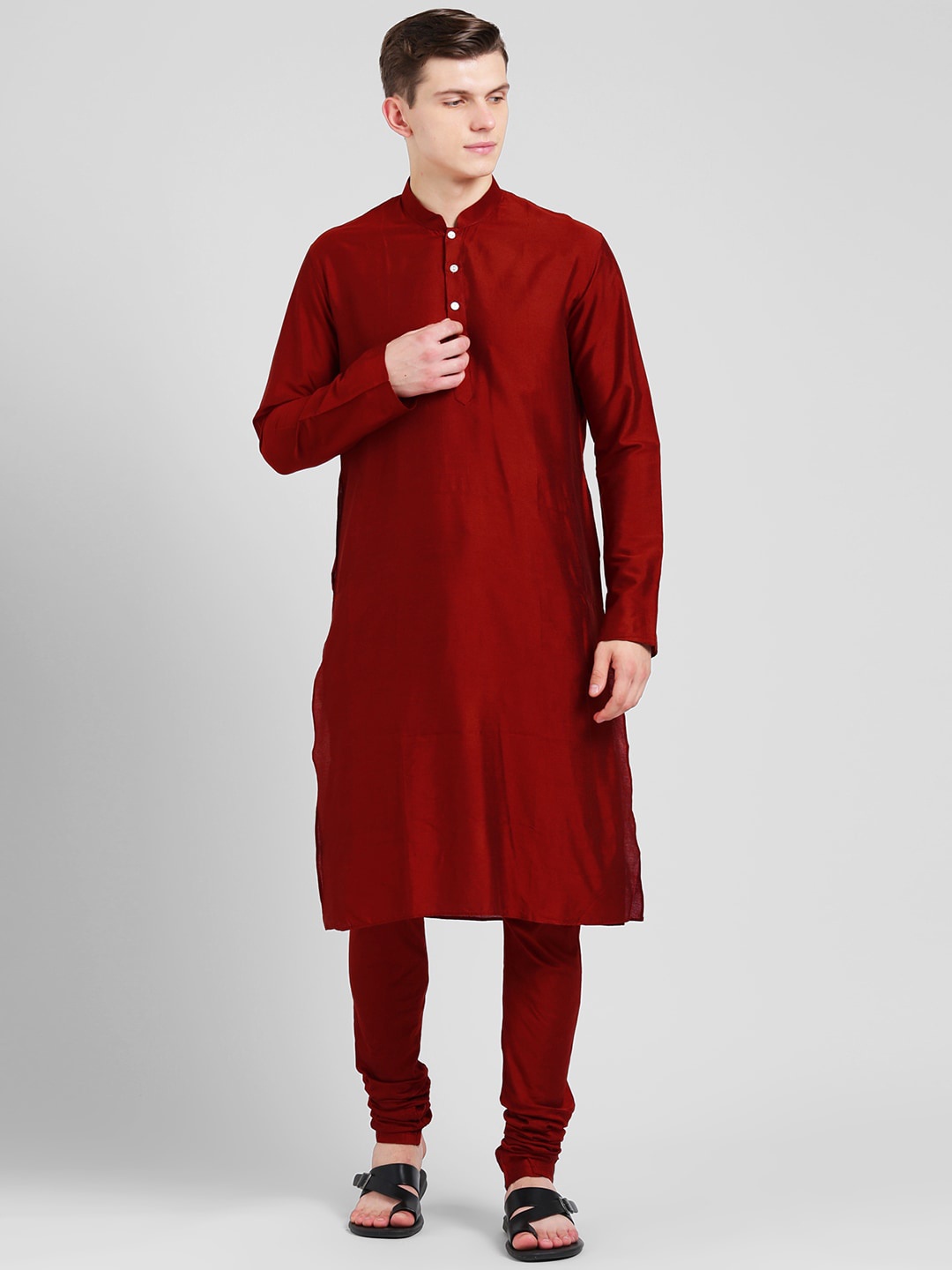 

KISAH Men Maroon Mandarin Collar Kurta with Churidar