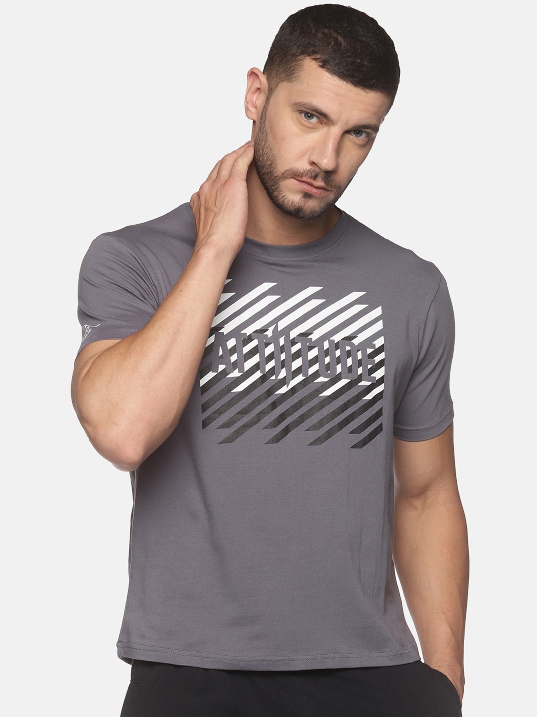 

ATTIITUDE Men Grey Typography Printed Slim Fit T-shirt