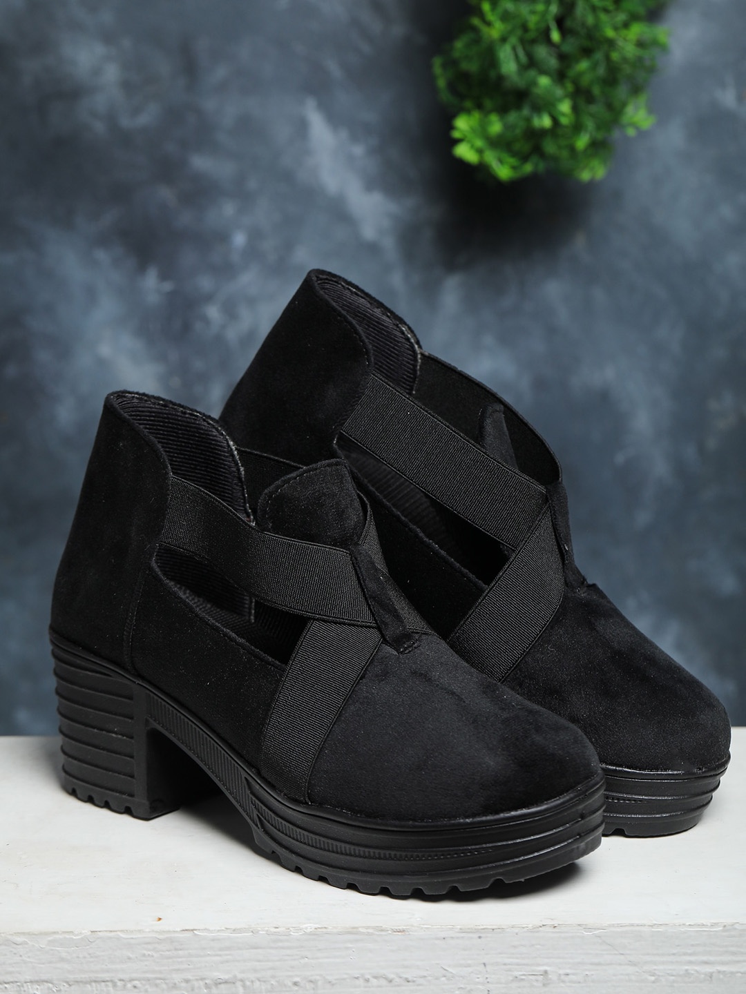 

LONDON STEPS Black Block Heeled Boots