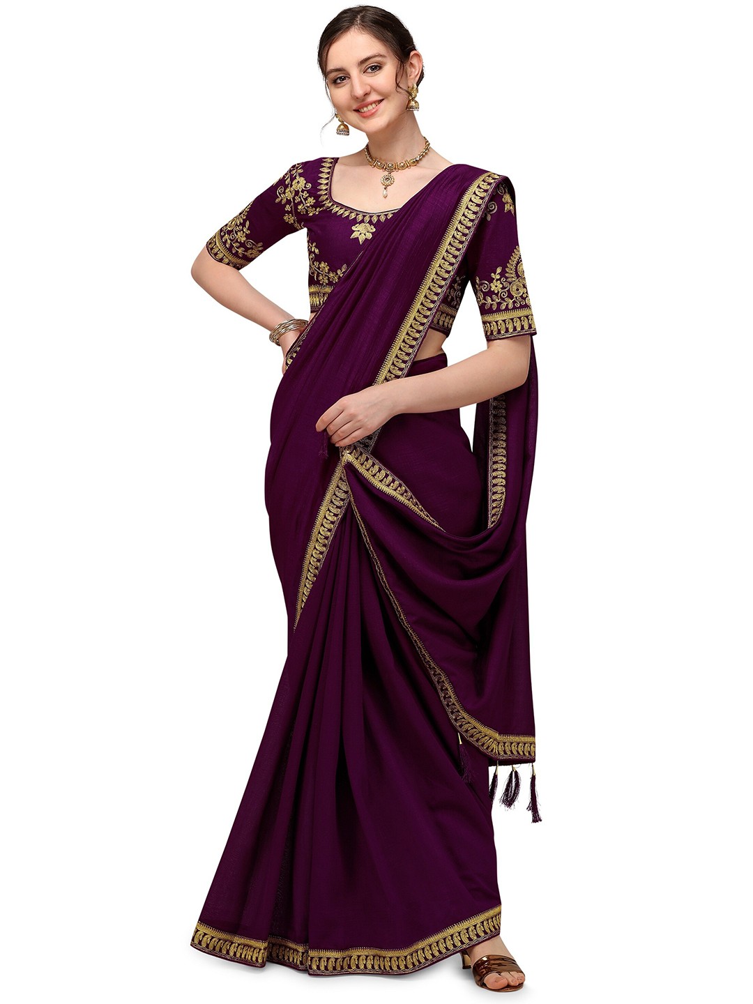 

Iris Purple & Gold-Toned Floral Embroidered Saree