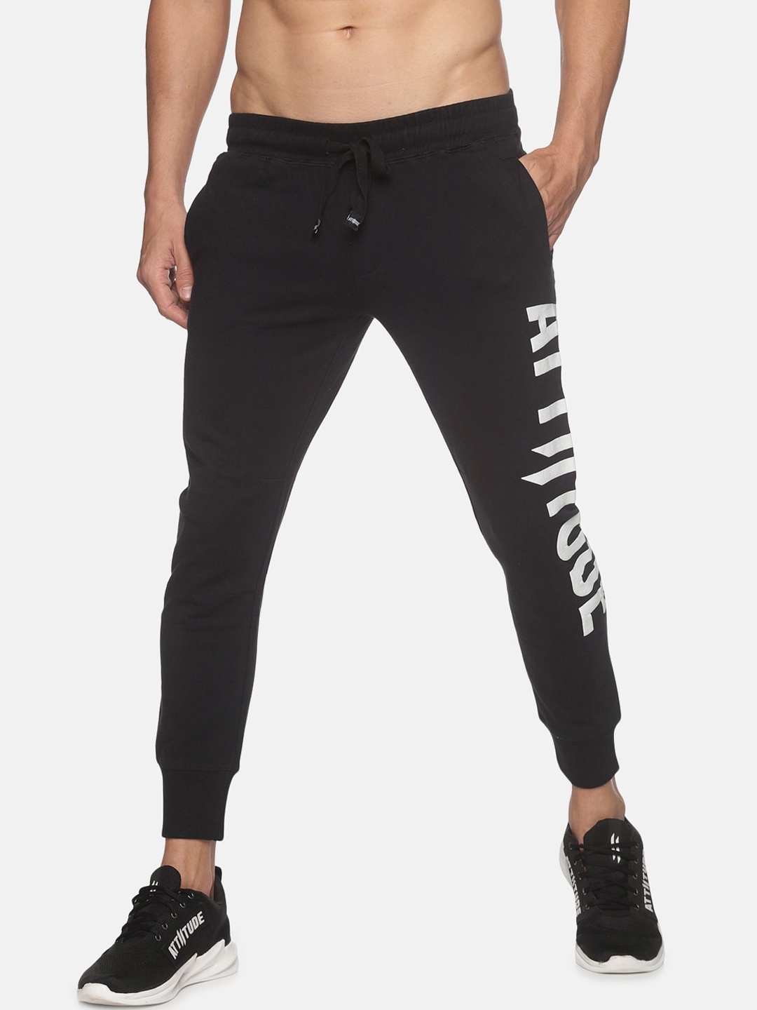 

ATTIITUDE Men Black & White Slim Fit Printed Pure Cotton Joggers