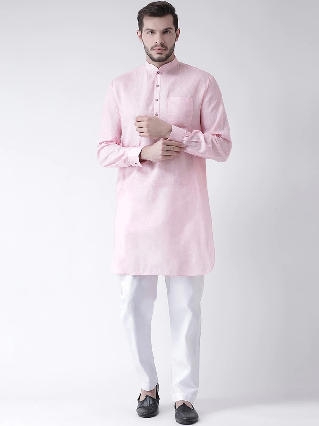 

Chitwan Mohan Men Pink & White Solid Cotton Blend Kurta Set