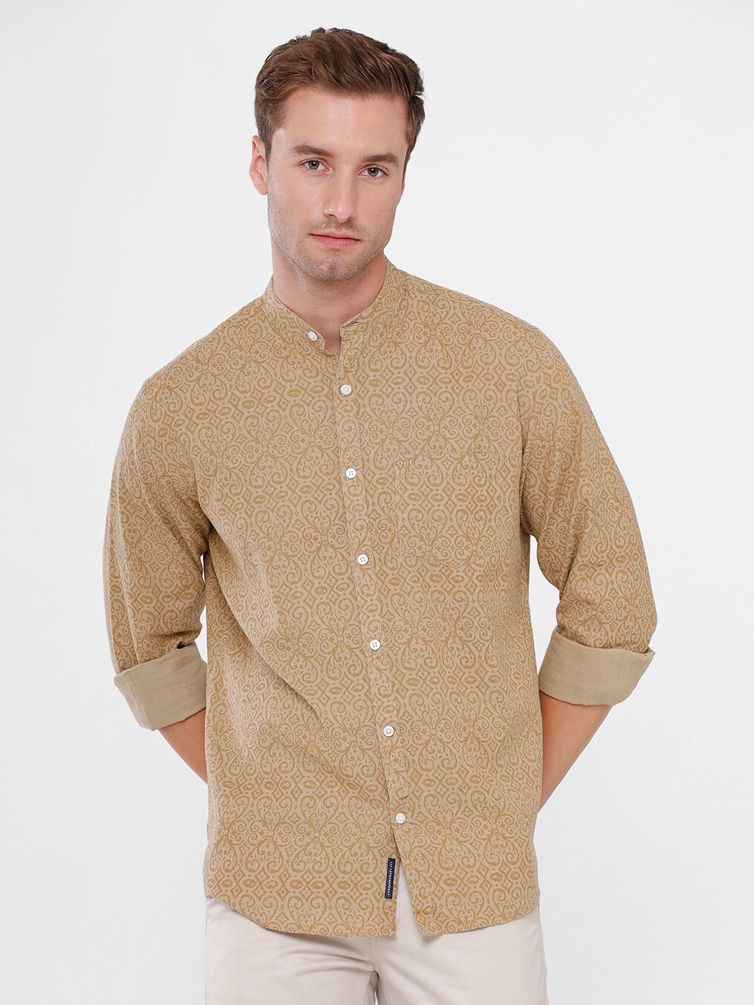 

CAVALLO by Linen Club Men Brown Floral Printed Cotton-Linen Casual Shirt