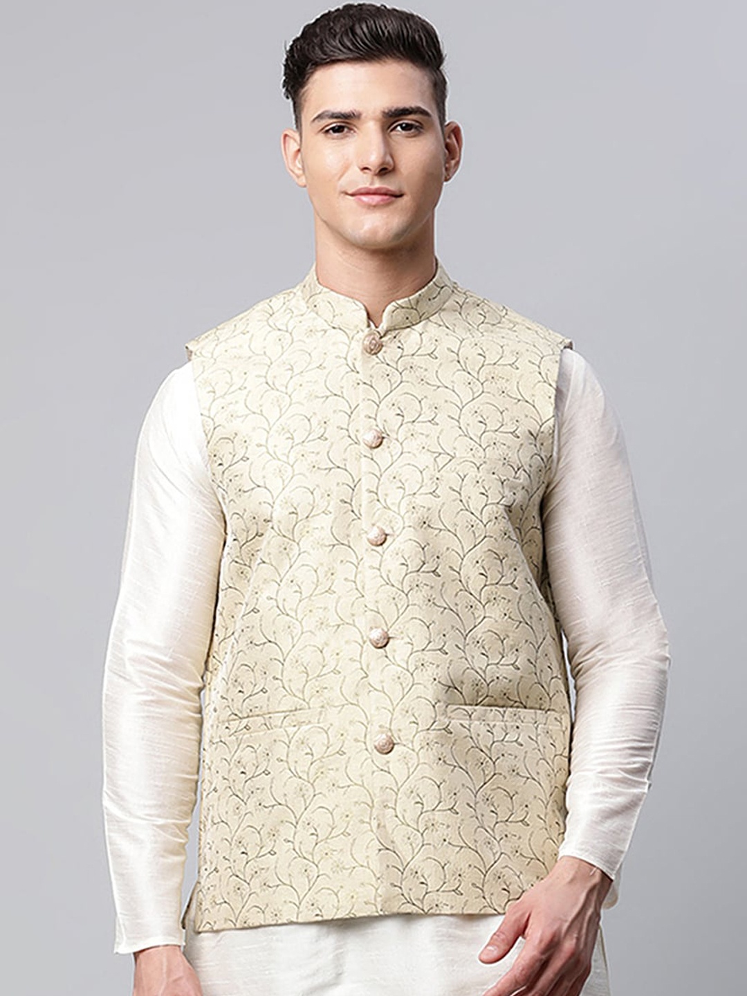 

Jompers Men Beige & Black Woven Design Satin Waistcoat