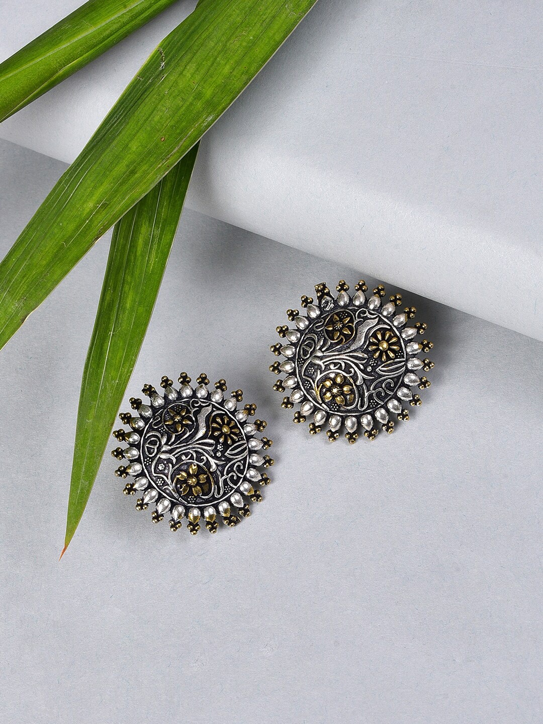 

SOHI Silver-Plated Contemporary Studs Earrings