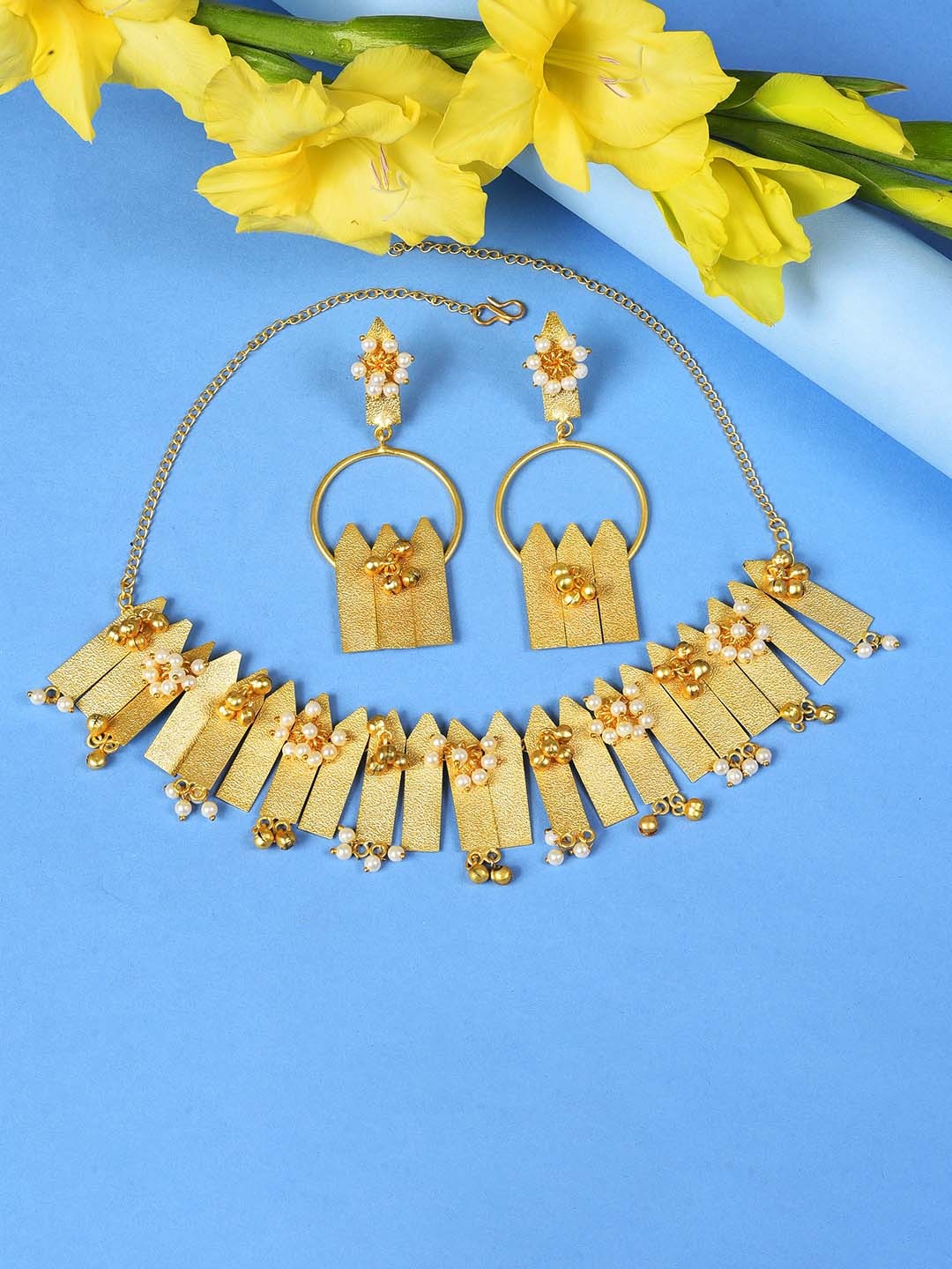 

SOHI Gold-Plated Pearls-Studded Jewellery Set