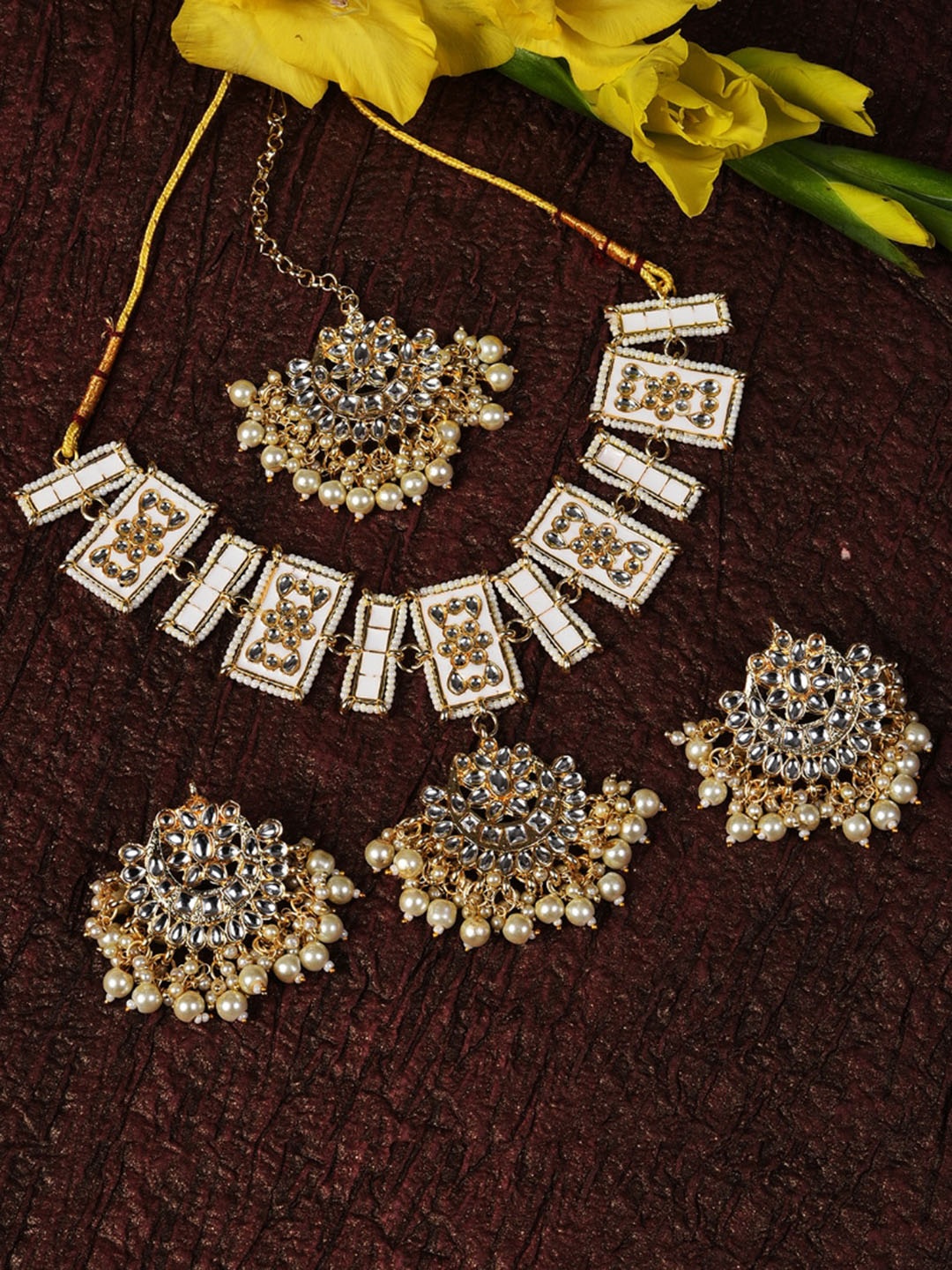 

SOHI Gold-Plated & White Pearl-Studded & Beaded Bridal Jewellery Set