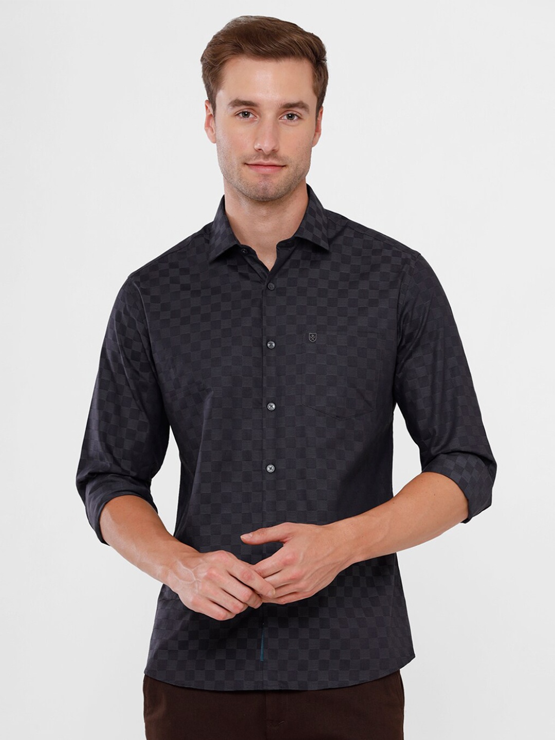 

Linen Club Men Black Pure Cotton Casual Shirt