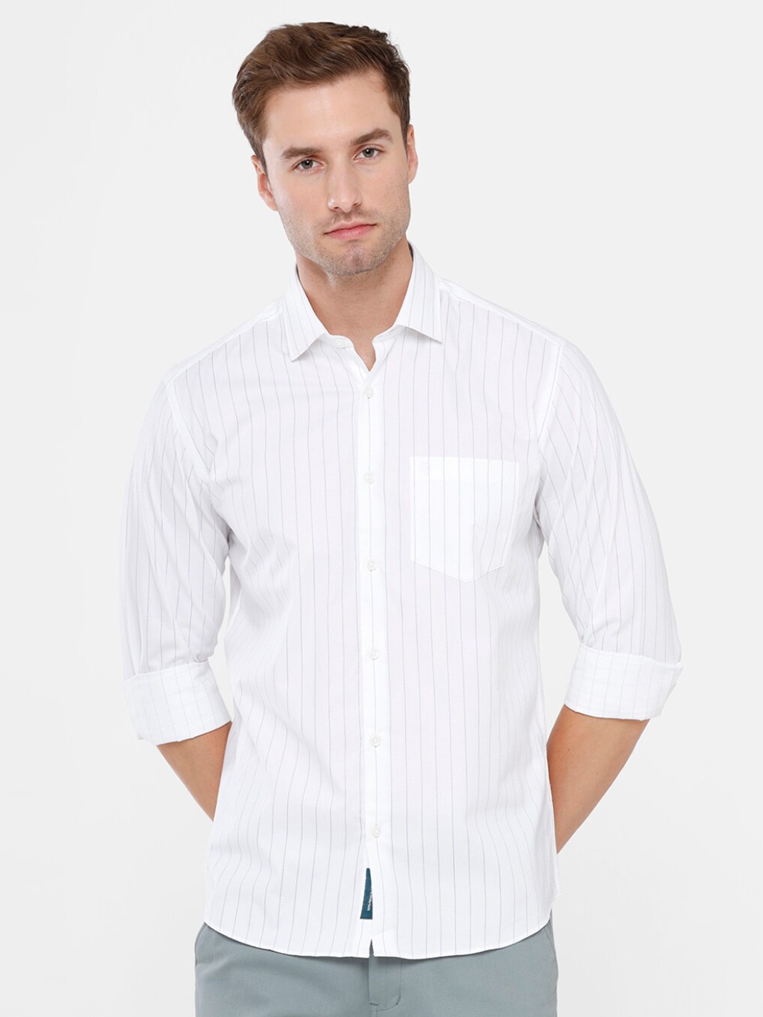 

Linen Club Men White Striped Pure Cotton Casual Shirt