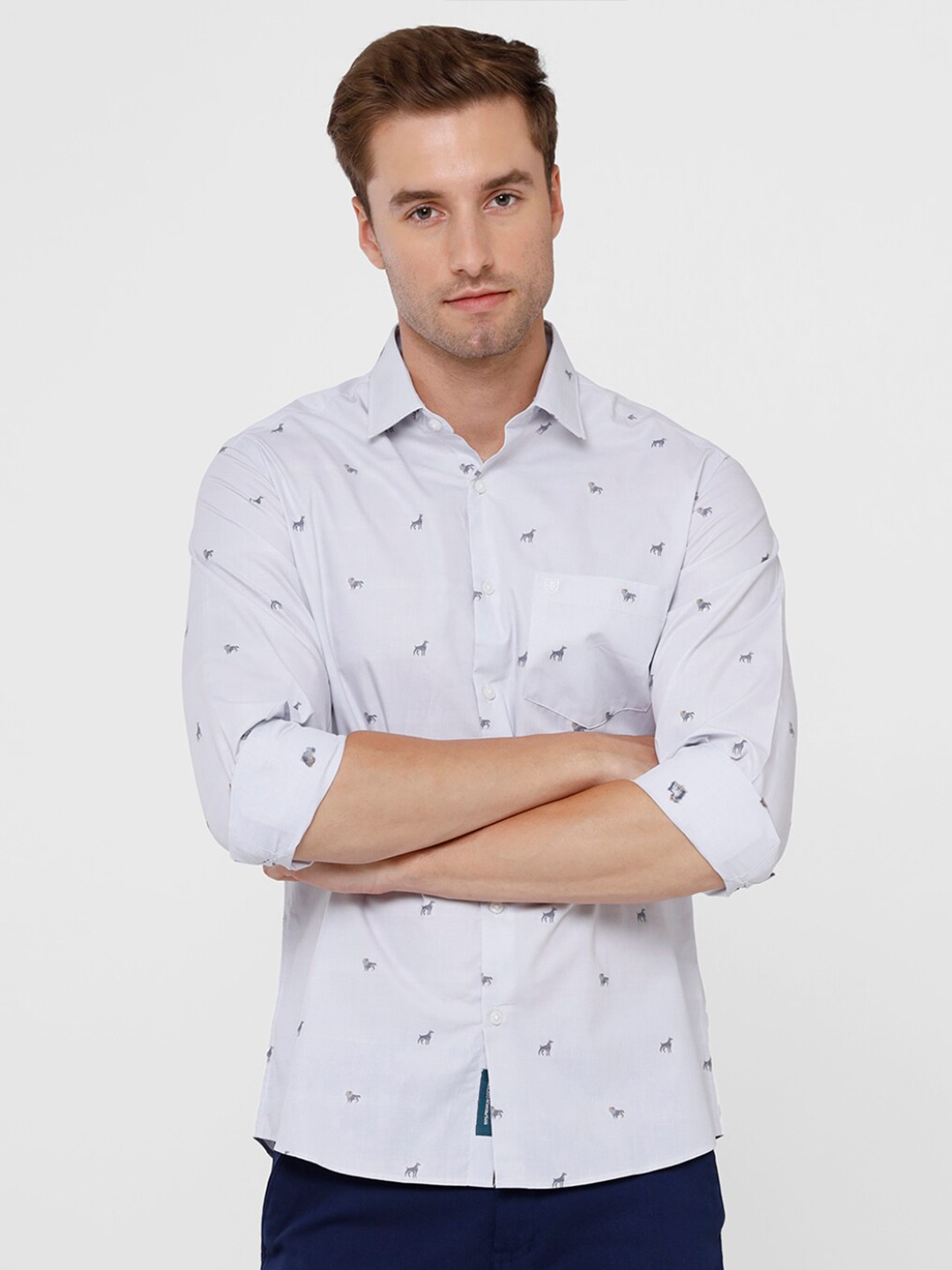 

Linen Club Men Grey Printed Pure Cotton Casual Shirt