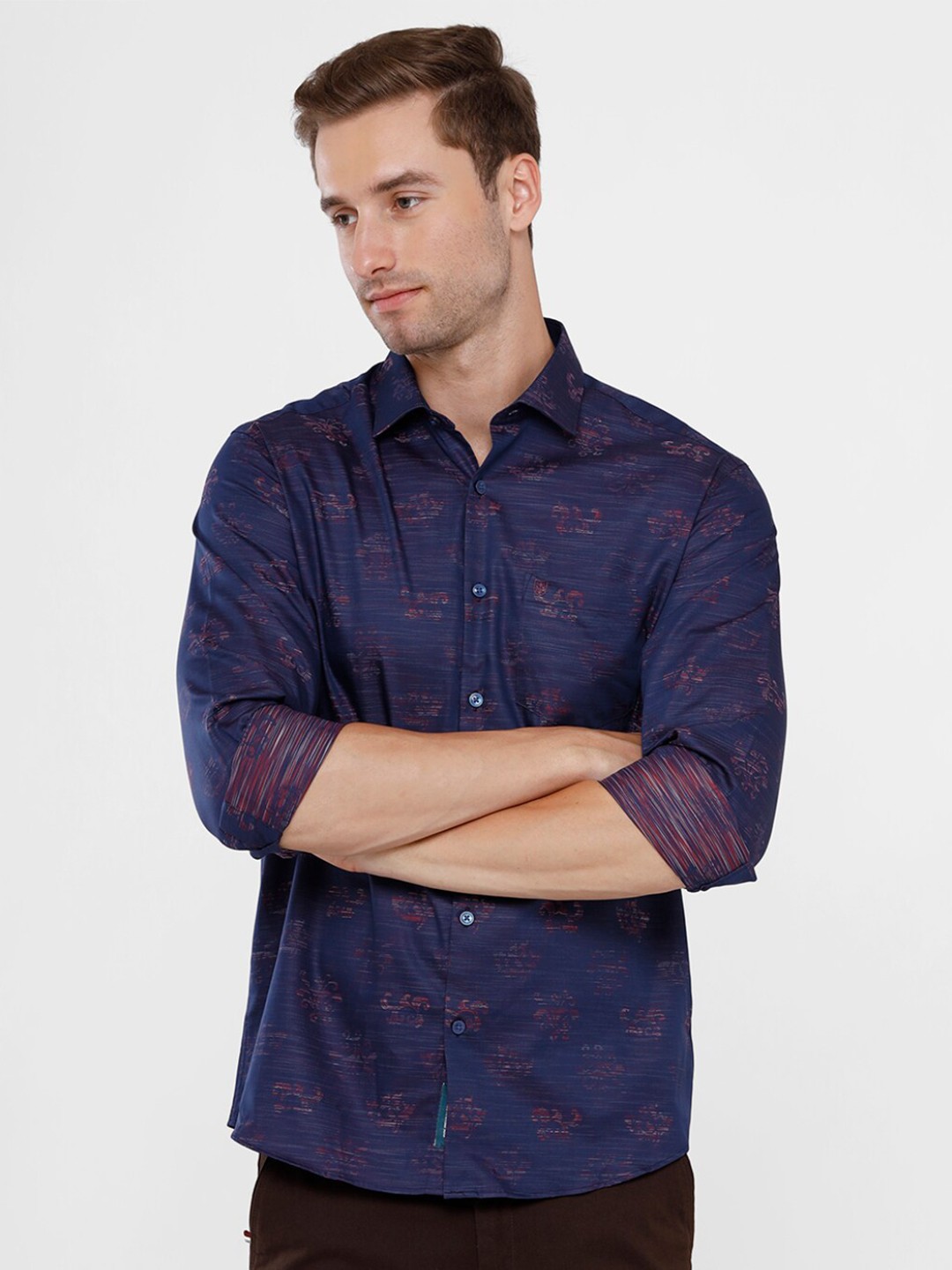 

Linen Club Men Navy Blue Printed Casual Shirt