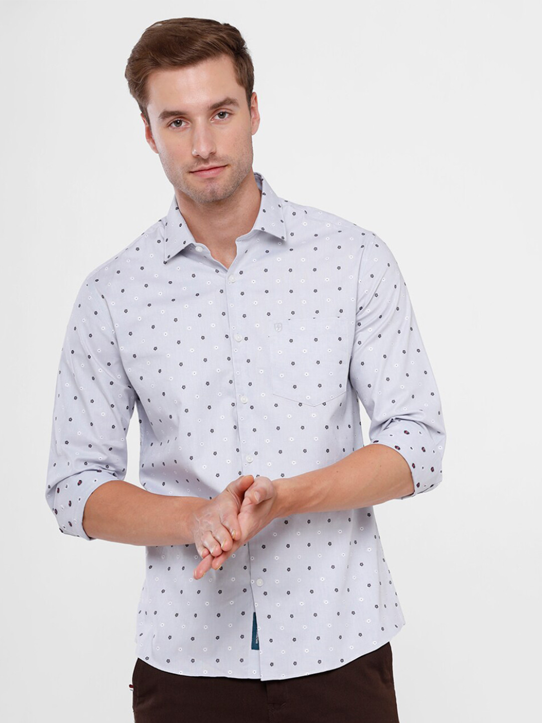 

Linen Club Men Grey Printed Regular Fit Pure Cotton Casual Shirt