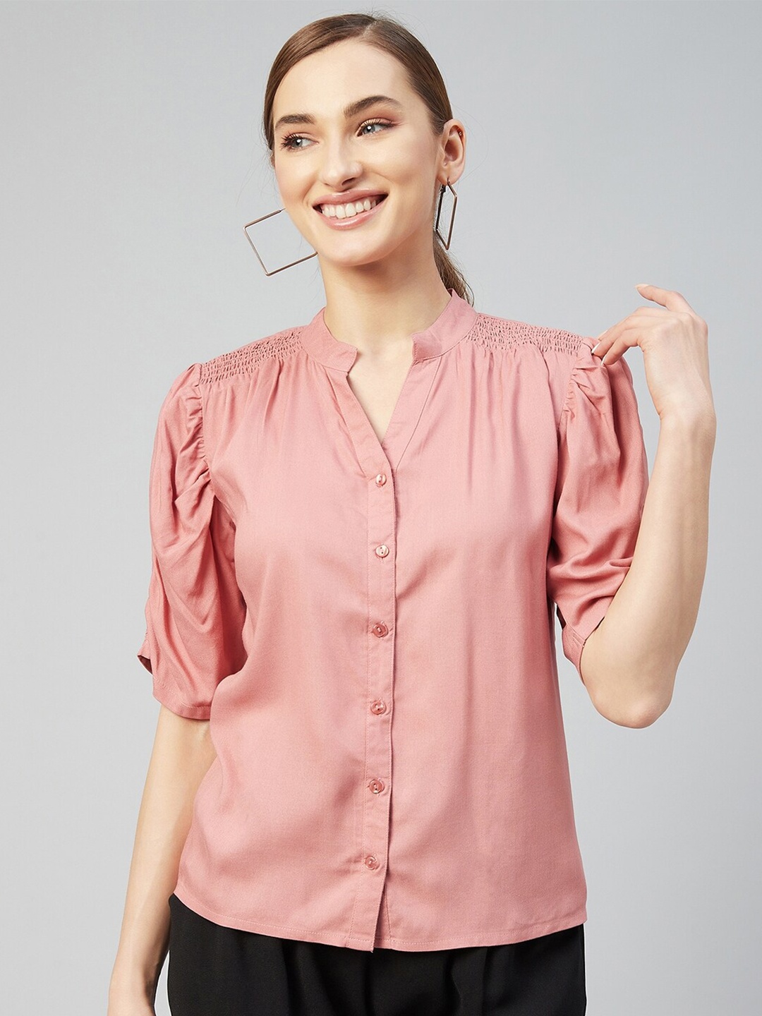

Carlton London Women Peach-Coloured Solid Mandarin Collar Shirt