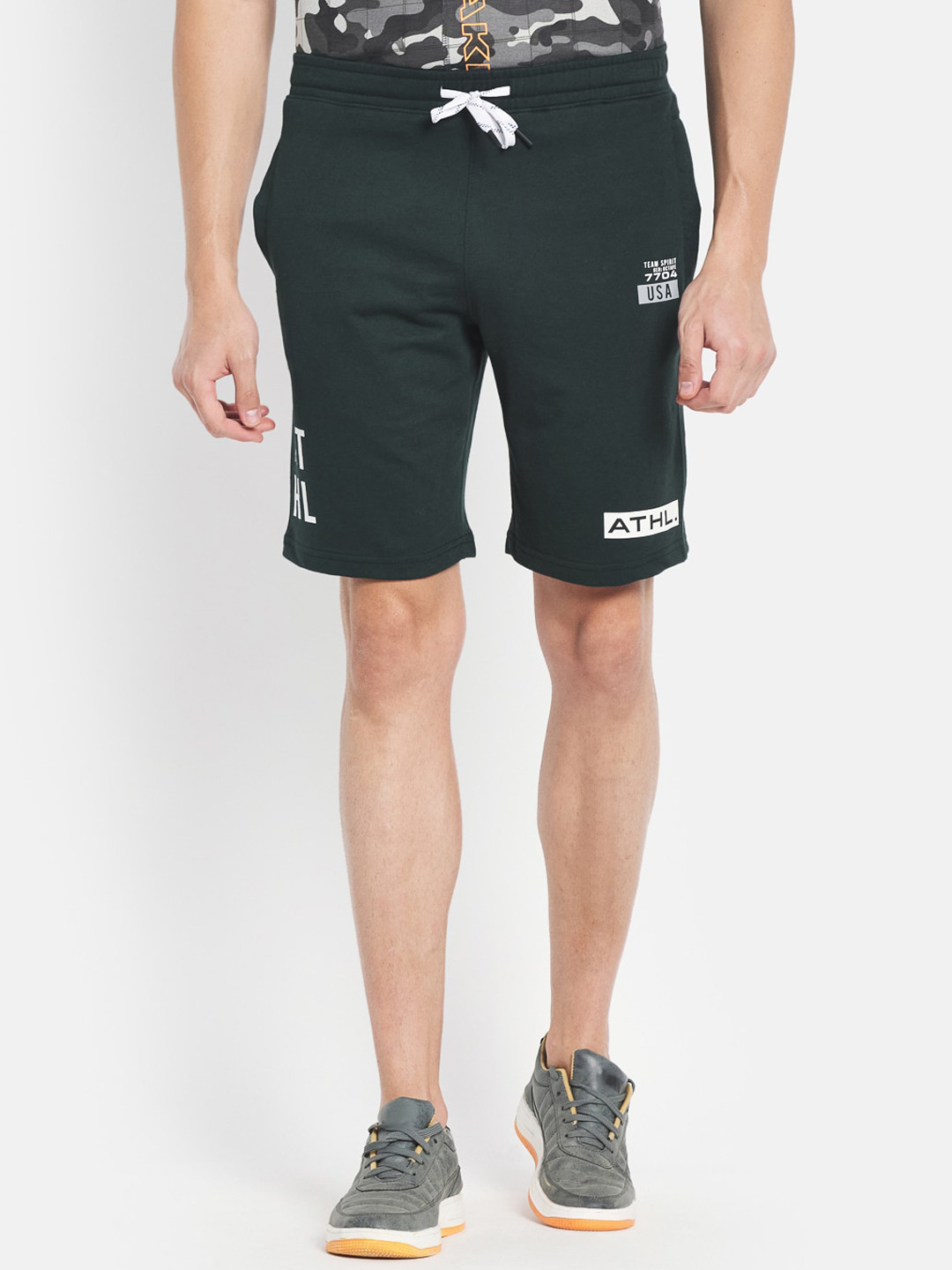 

Octave Men Green Shorts