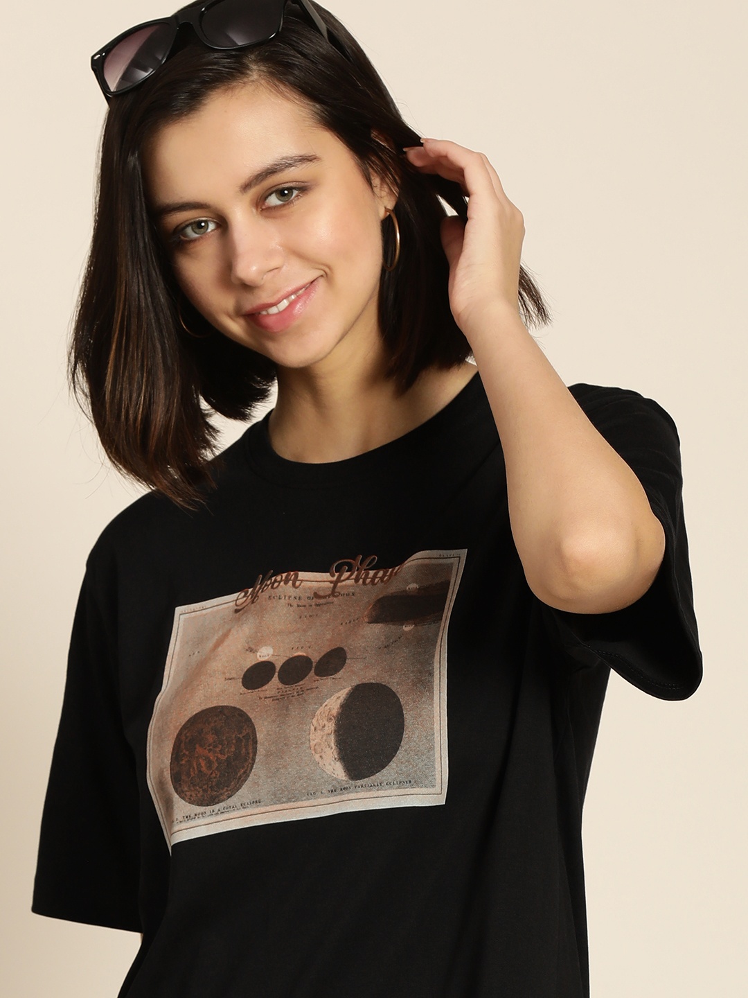 

Difference of Opinion Women Black & Peach-Coloured Printed Cotton OversizedT-shirt