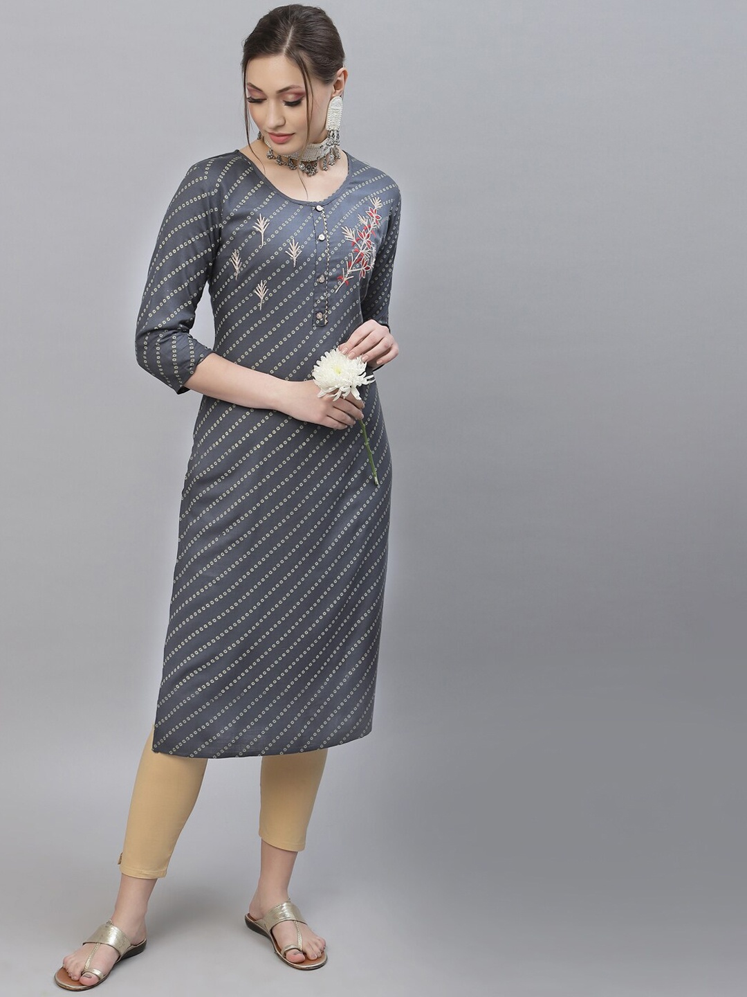 

SANISA Women Grey & White Bandhani Printed Thread Work Kurta