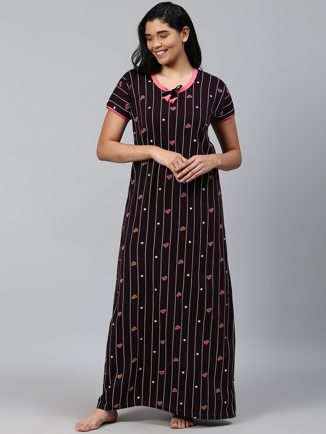 

TRUNDZ Black Printed Maxi Cotton Nightdress