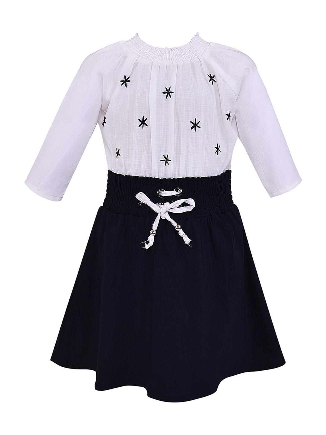 

Wish Karo Girls Navy Blue & White Printed Smocked Fit & Flare Dress