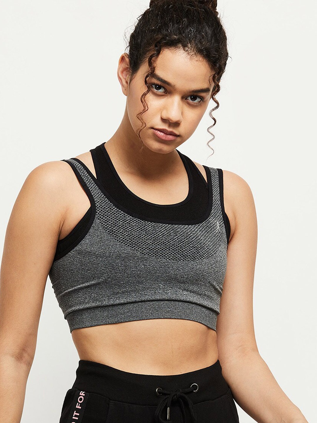 

max Women Charcoal Grey Lightly Padded Sports Bra