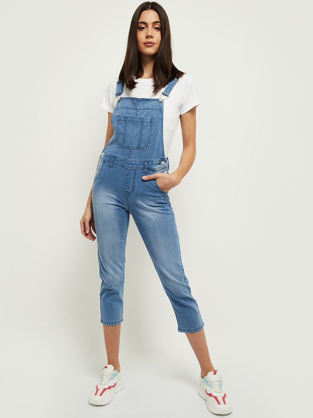 

max Women Blue Washed Denim Dungarees