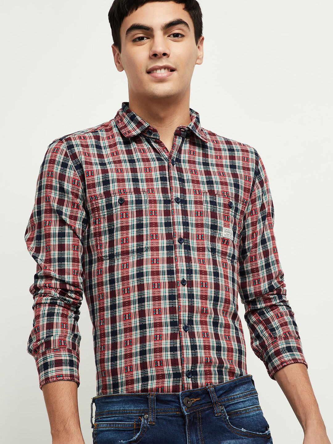 

max Men Red & Navy Cotton Checked Casual Shirt