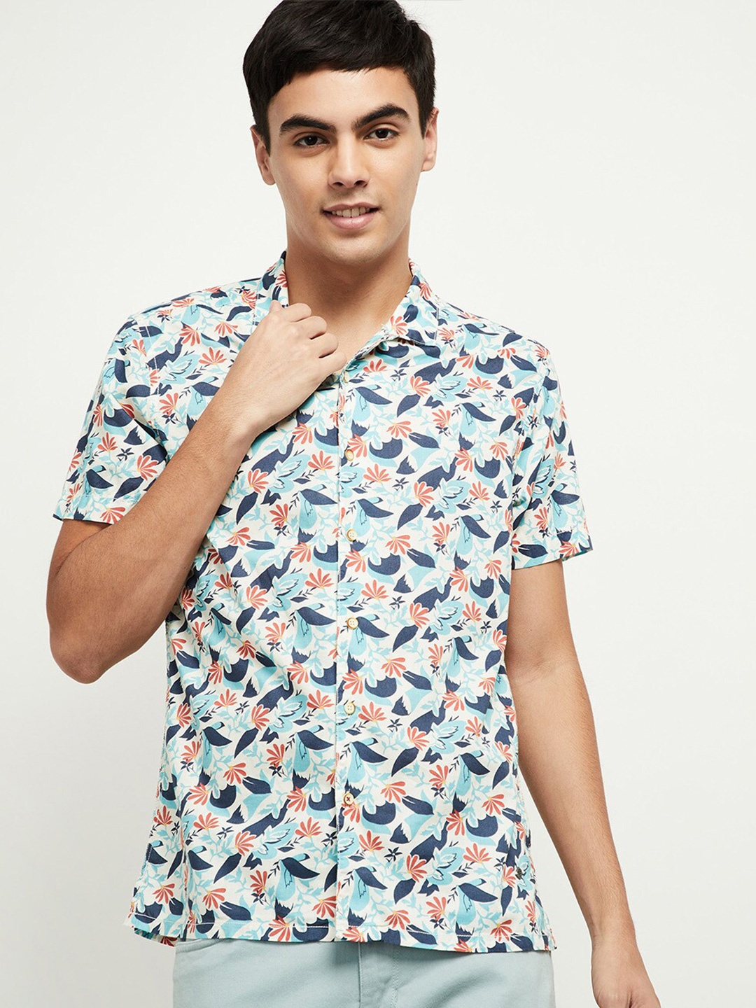 

max Men Blue Printed Casual Shirt