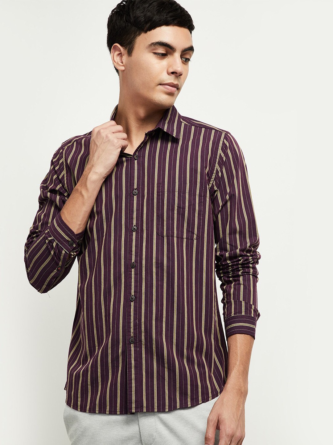 

max Men Brown & White Striped Pure Cotton Casual Shirt