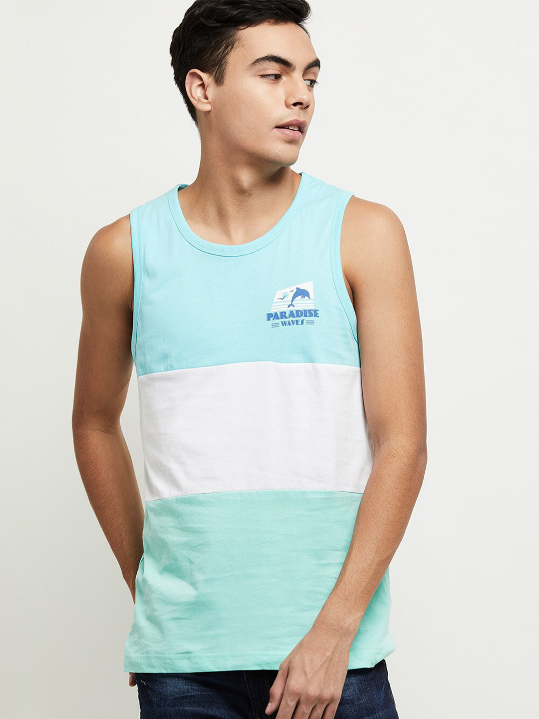 

max Men Blue & White Cotton Colourblocked T-shirt