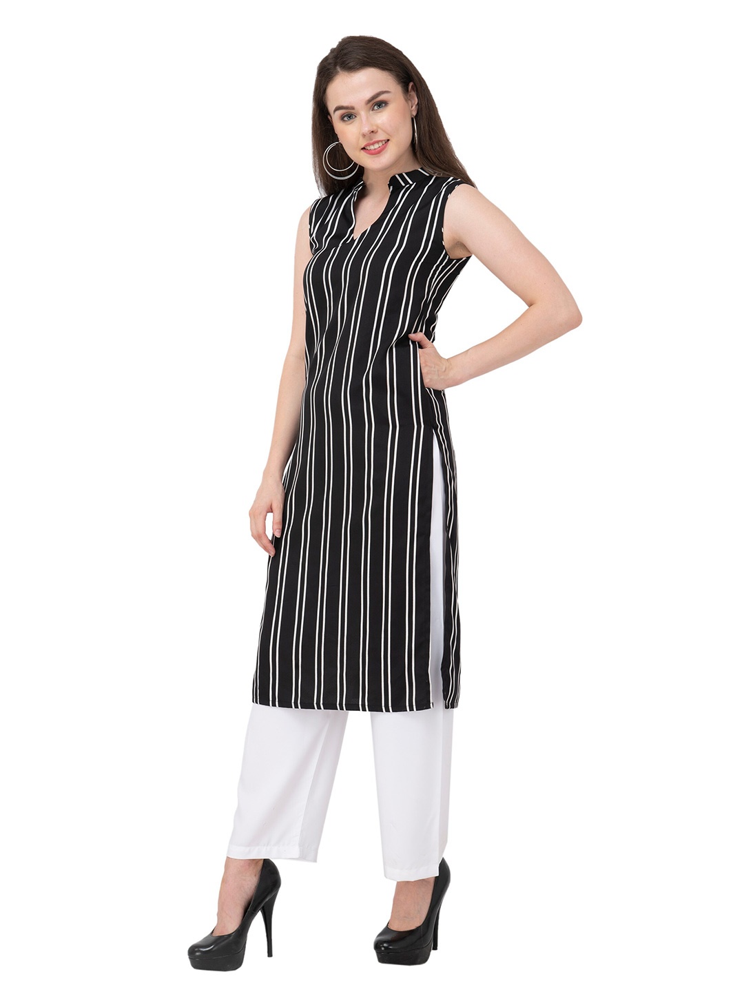 

EZIS FASHION Women Black Striped Kurta