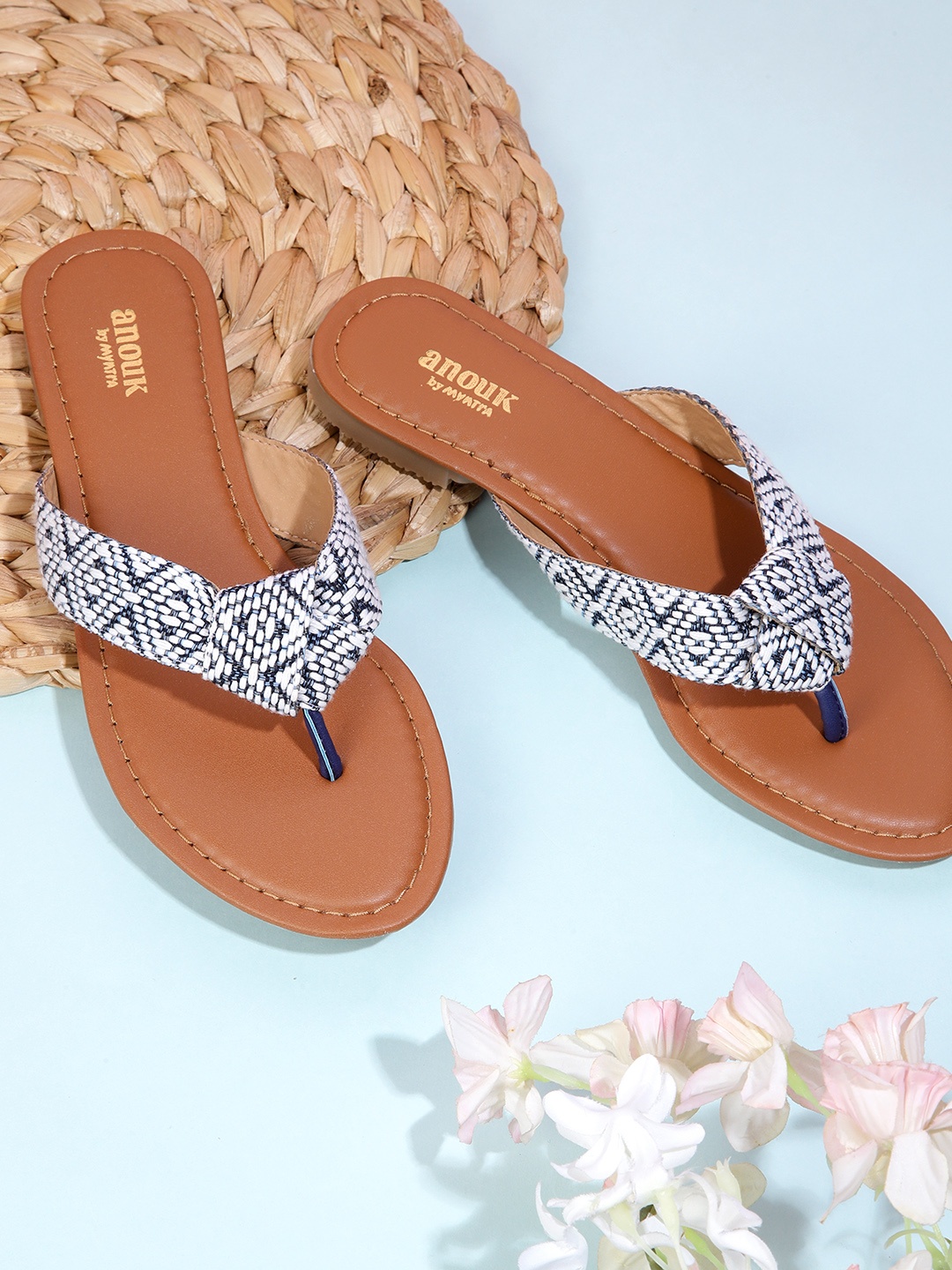 

Anouk Women White & Navy Blue Geometric Woven Design Open Toe Flats