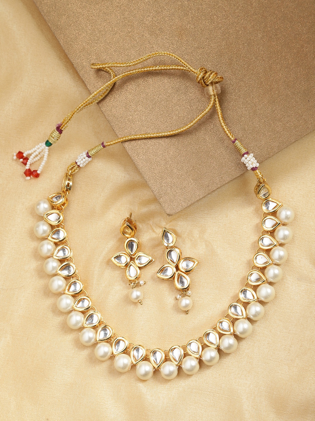 

Melani Borsa Gold-Plated White Beaded Jewellery Set