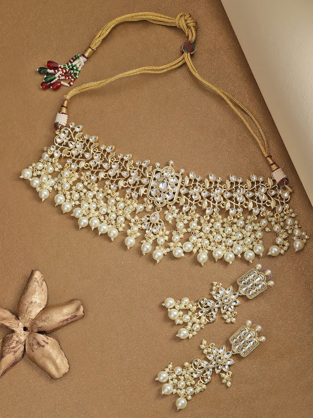 

Melani Borsa Gold-Plated White Choker Jewellery Set