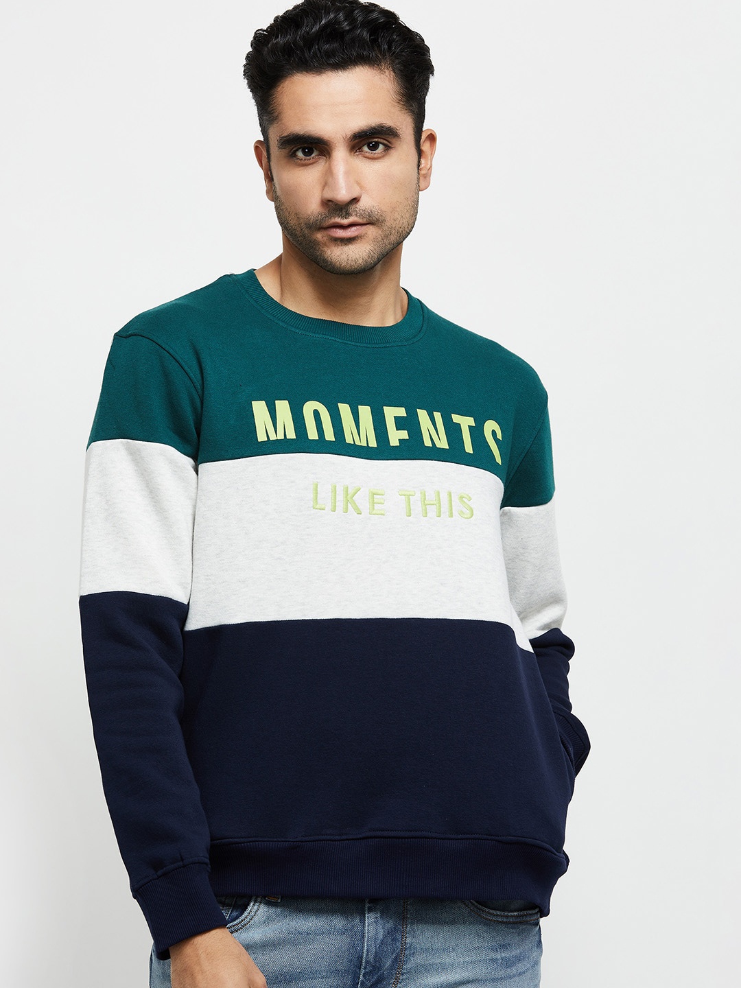 

max Men Green Colourblocked Sweatshirt