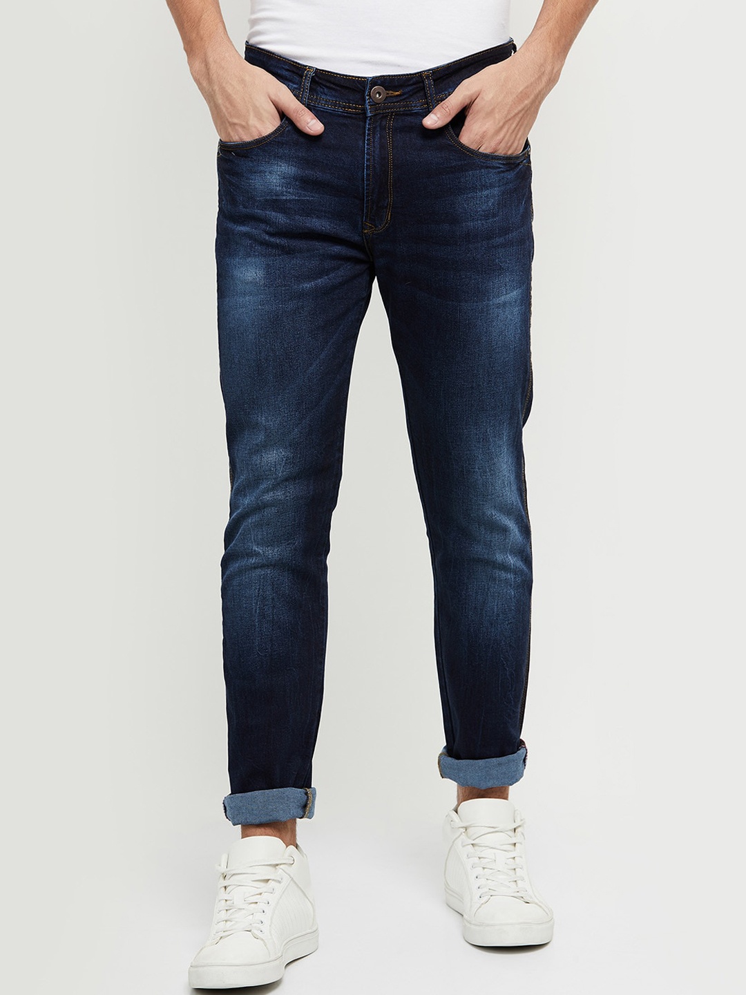 

max Men Navy Blue Light Fade Jeans