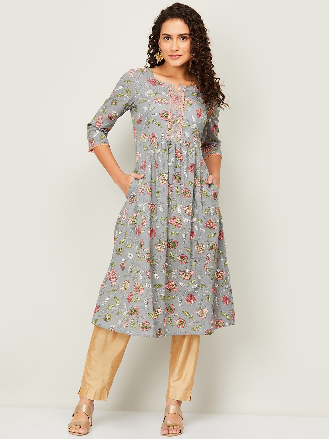 

Melange by Lifestyle Women Grey Floral Printed Anarkali Kurta