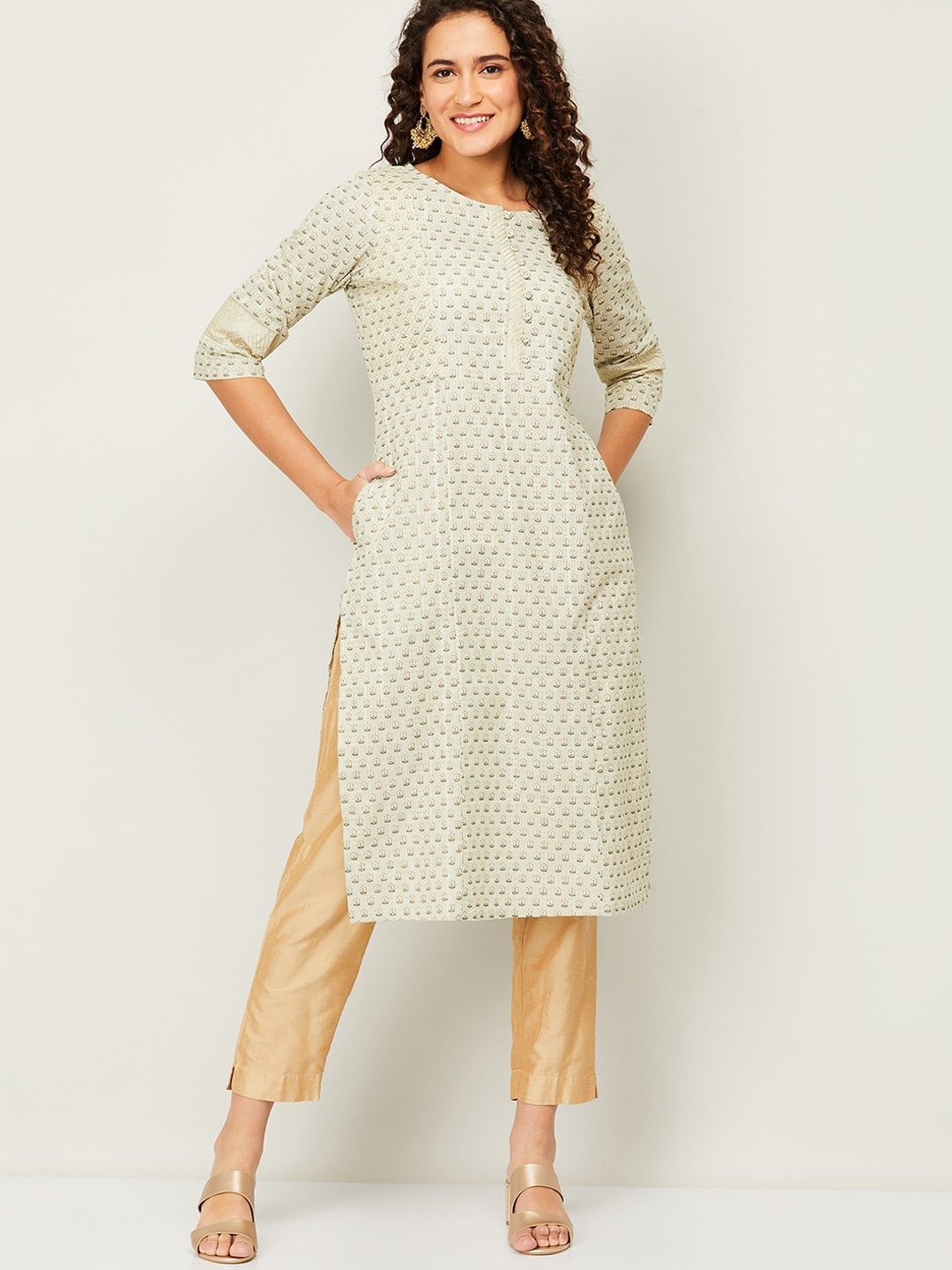 

Melange by Lifestyle Women Green Ethnic Motifs Thread Work Kurta