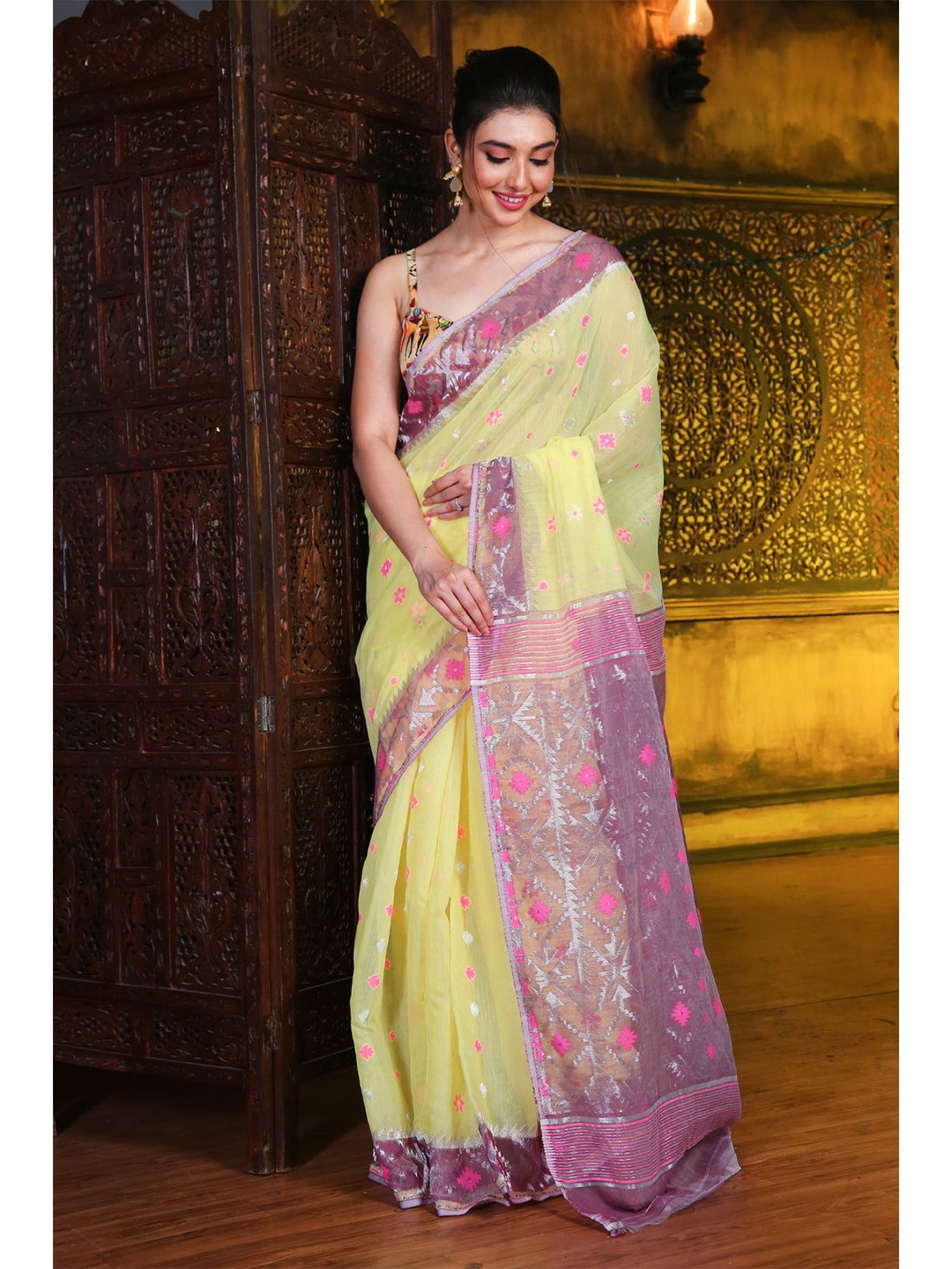 

Charukriti Yellow Woven Design Silk Cotton Jamdani Saree
