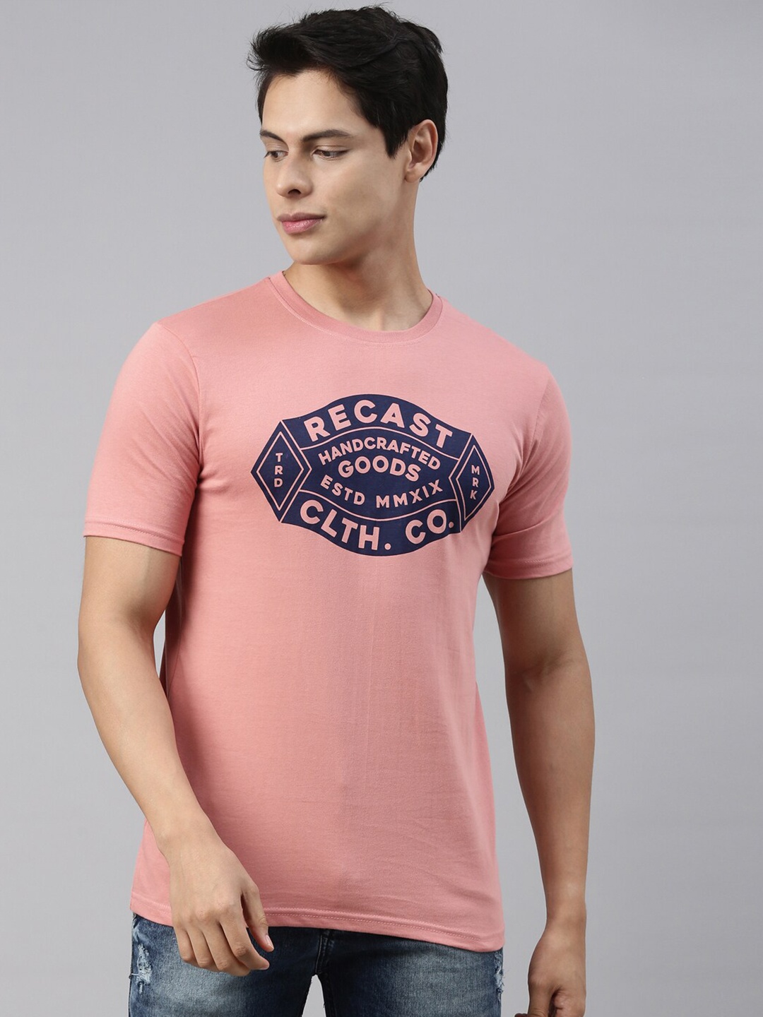 

recast Men Pink Typography Printed Pure Cotton T-shirt