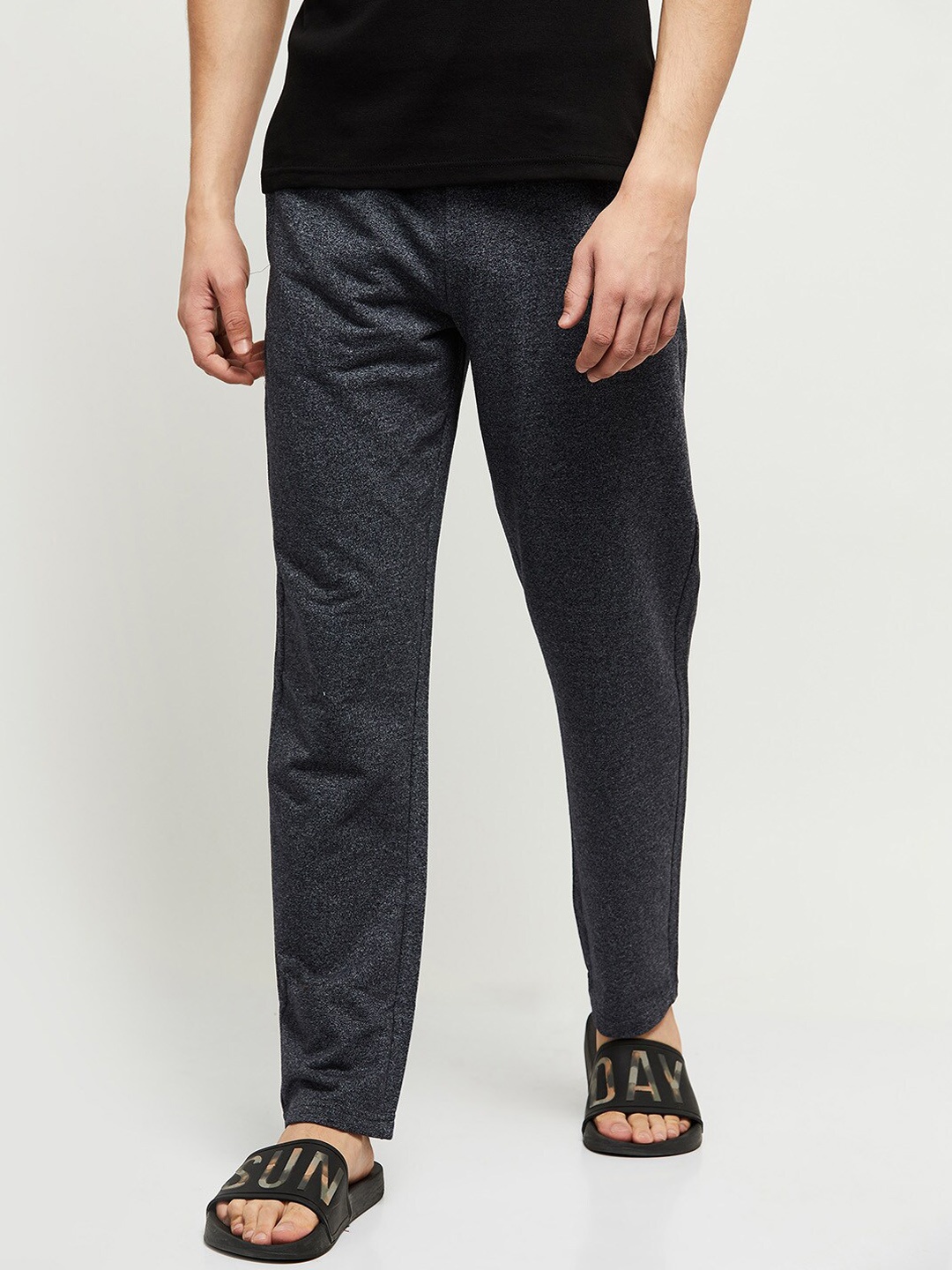 

max Men Navy Blue Solid Track Pant