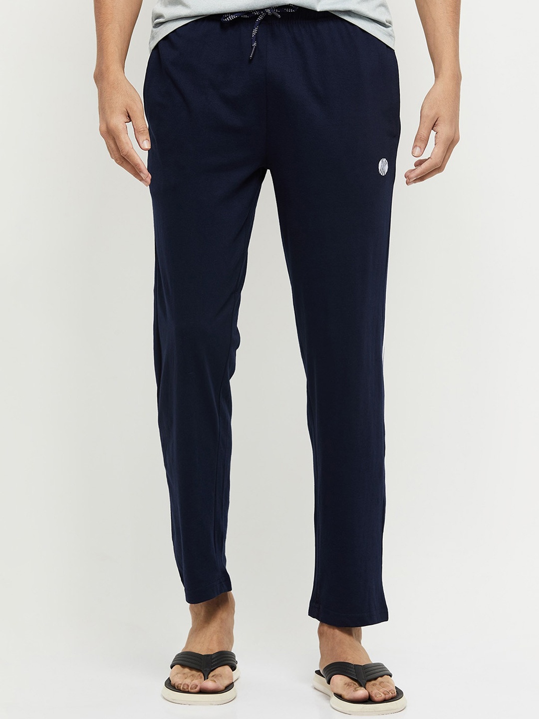 

max Men Navy Blue Solid Mid-Rise Polycotton Lounge Pants