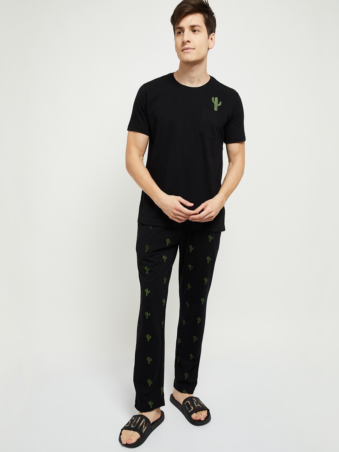 

max Men Black Printed Night Suit