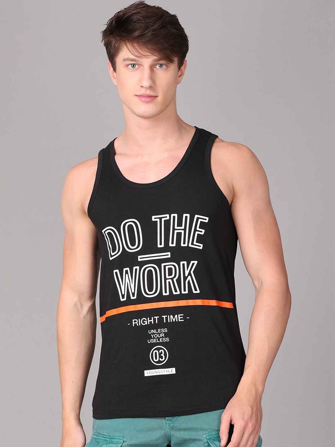 

IMYOUNG Men Black & White Typography Printed Slim Fit T-shirt