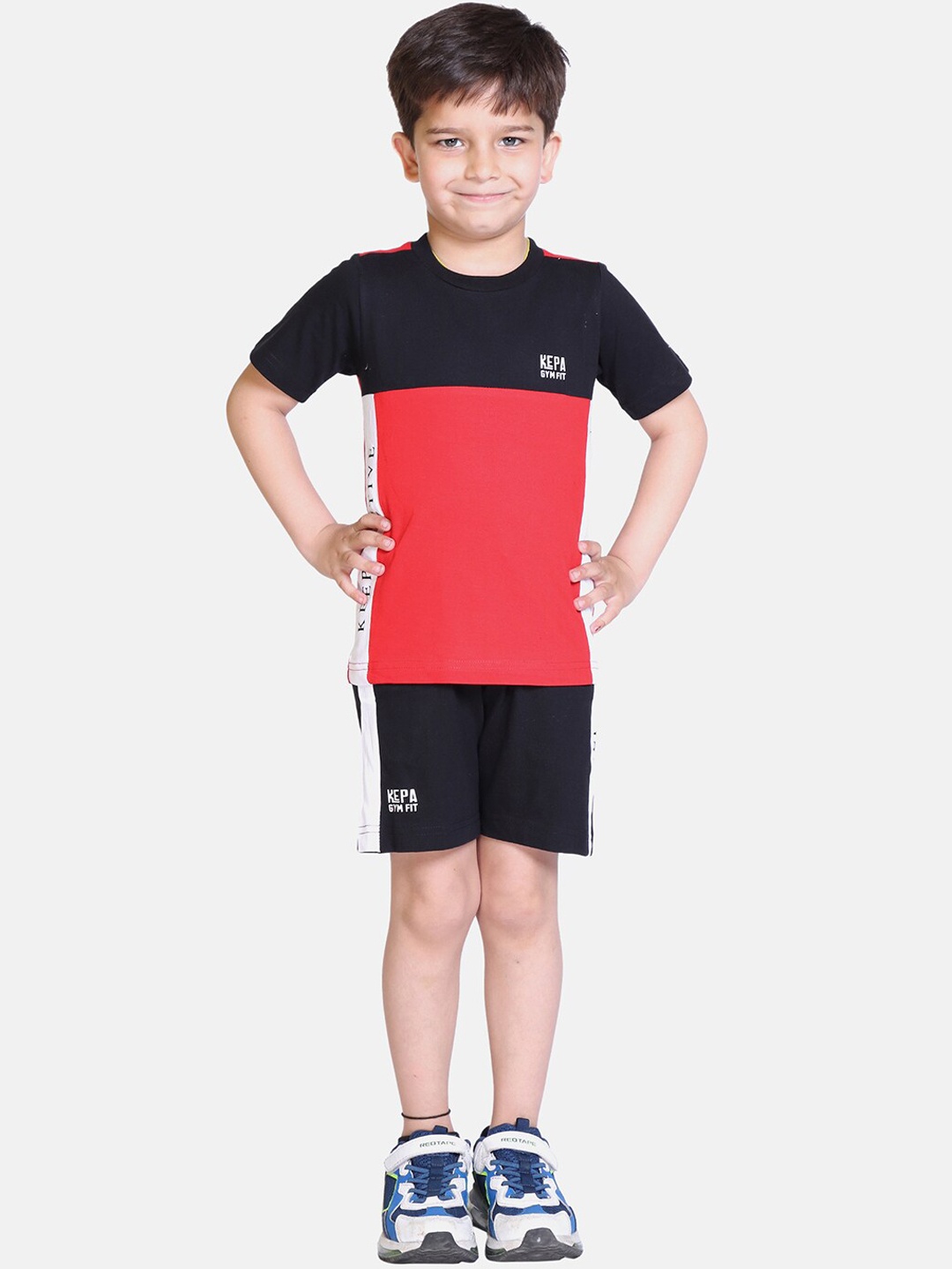 

KEPA Boys Red & Black Colourblocked Regular Fit T-shirt with Shorts