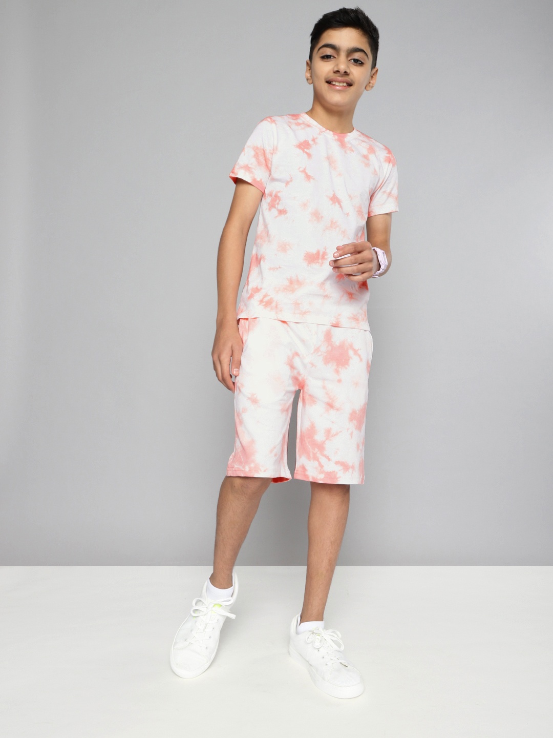 

M&H Juniors Boys White & Peach-Coloured Dyed T-shirt with Shorts