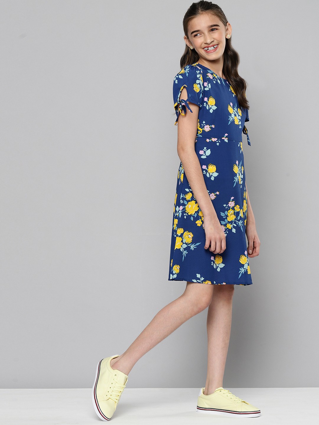 

M&H Juniors Girls Blue & Yellow Floral A-Line Dress