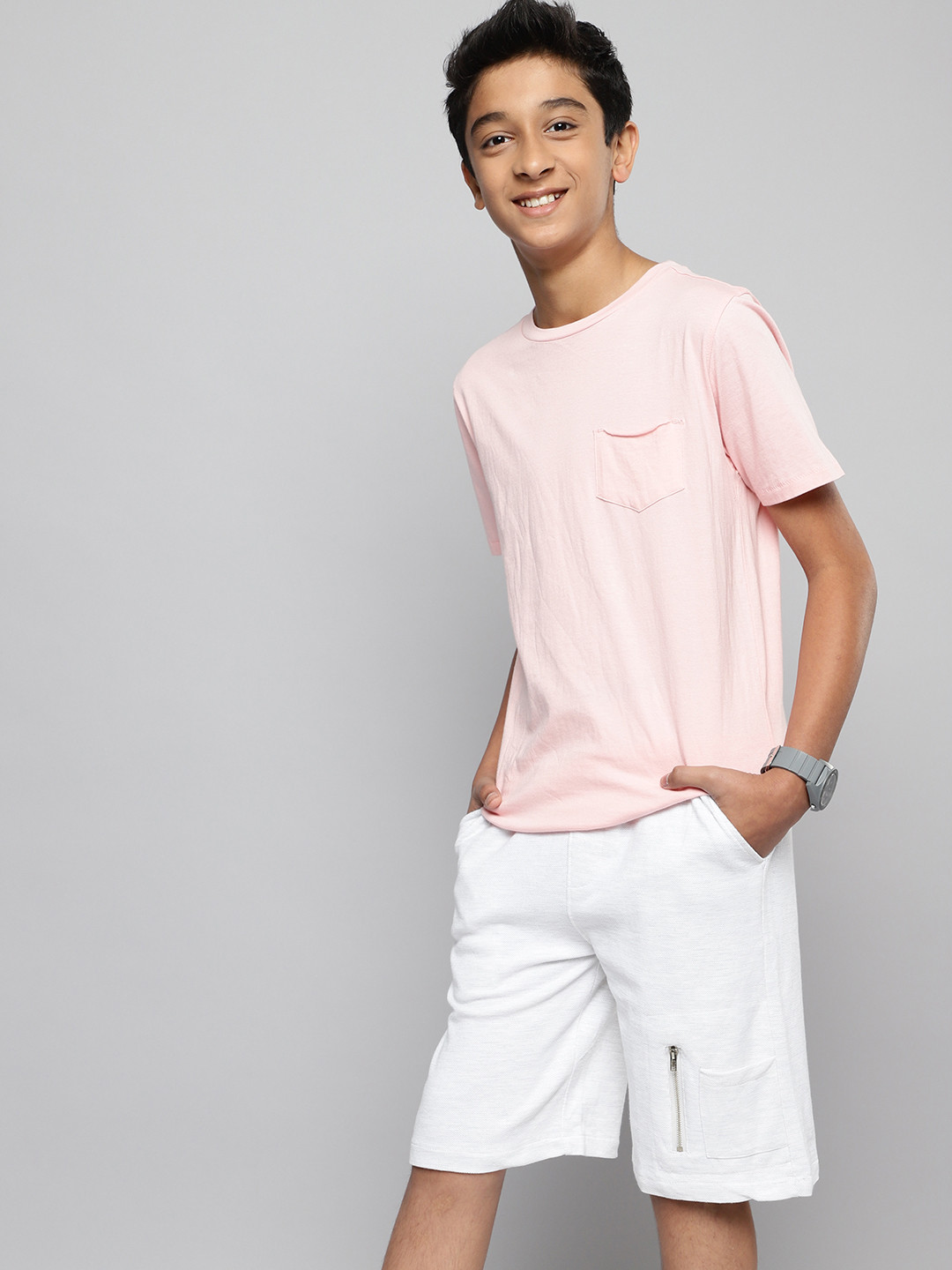 

M&H Juniors Boys White Solid Shorts
